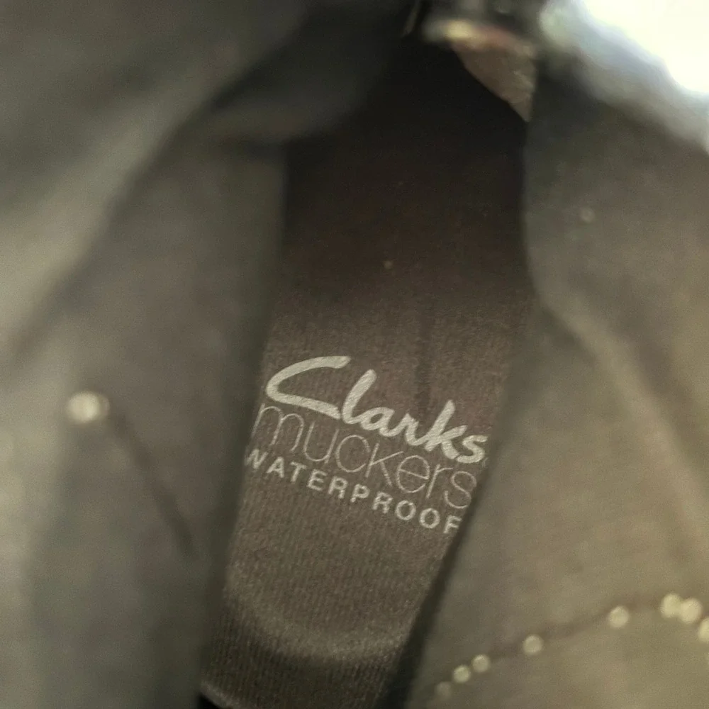 Clarks Muckers Squall Boots Sz 10M Gray Yellow Leather‎ Canvas Winter Waterproof